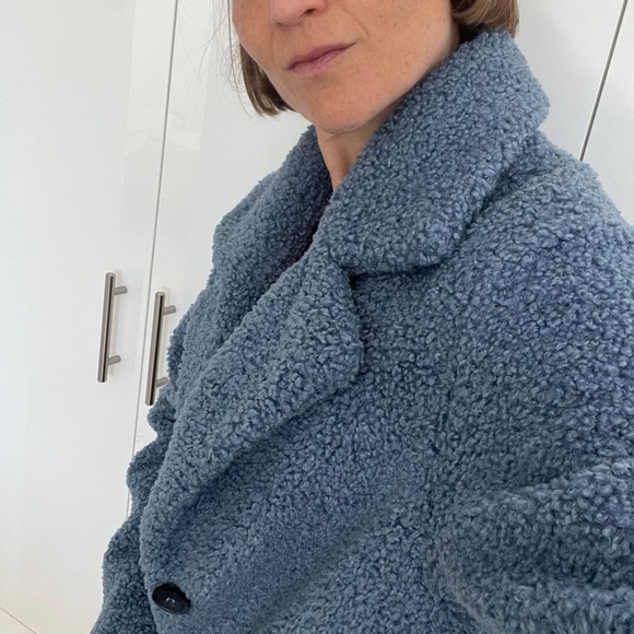 Coat - Picture 6 of 6